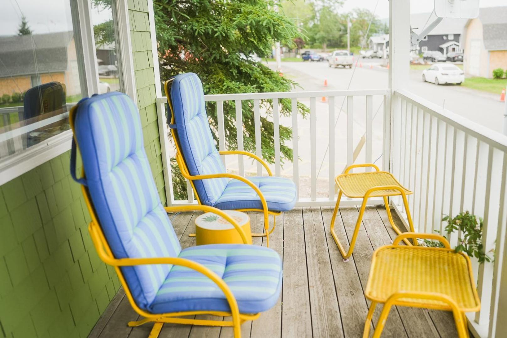 The Water's Edge & Gallery Bed & Breakfast Baddeck