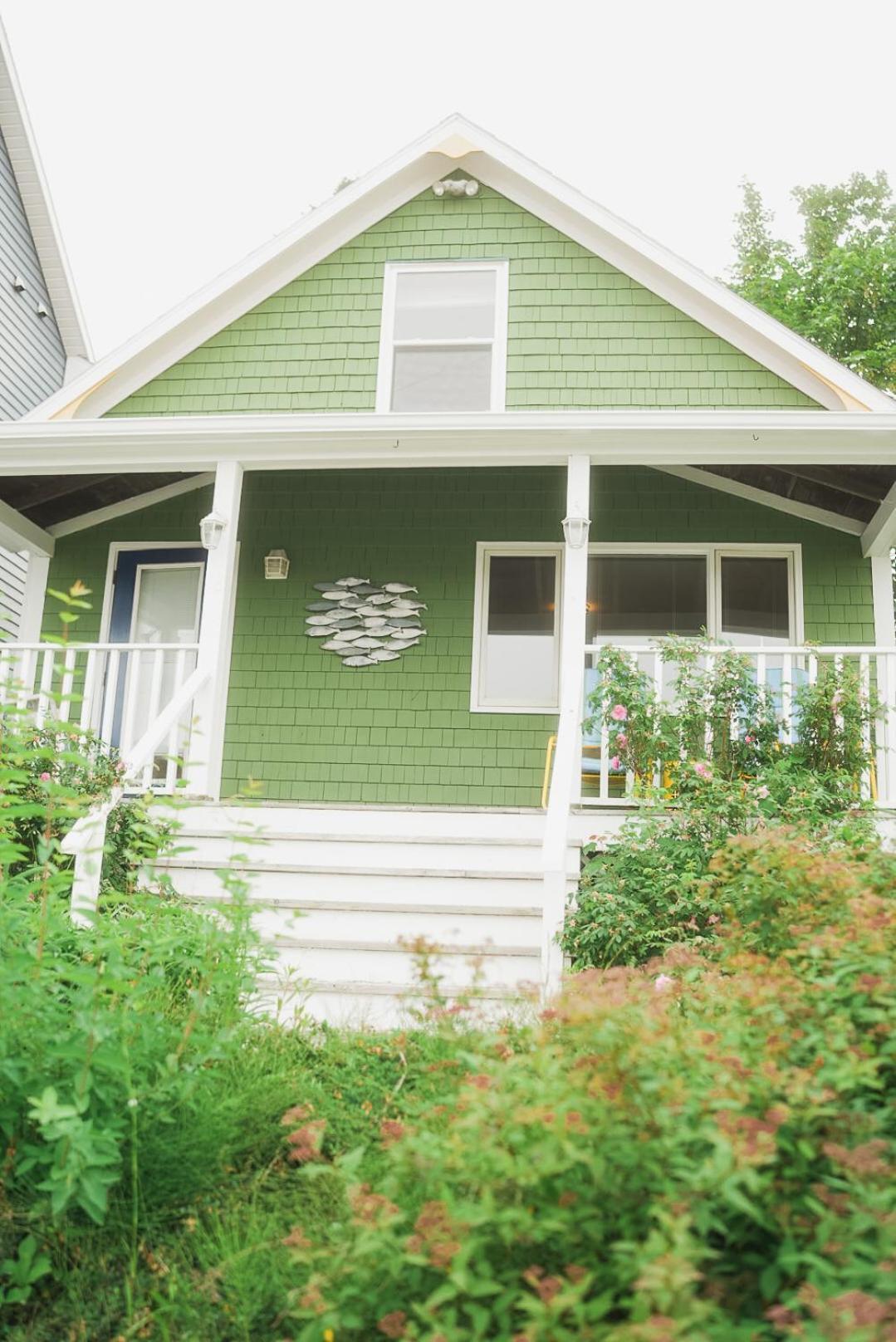 The Water's Edge & Gallery Bed & Breakfast 4*