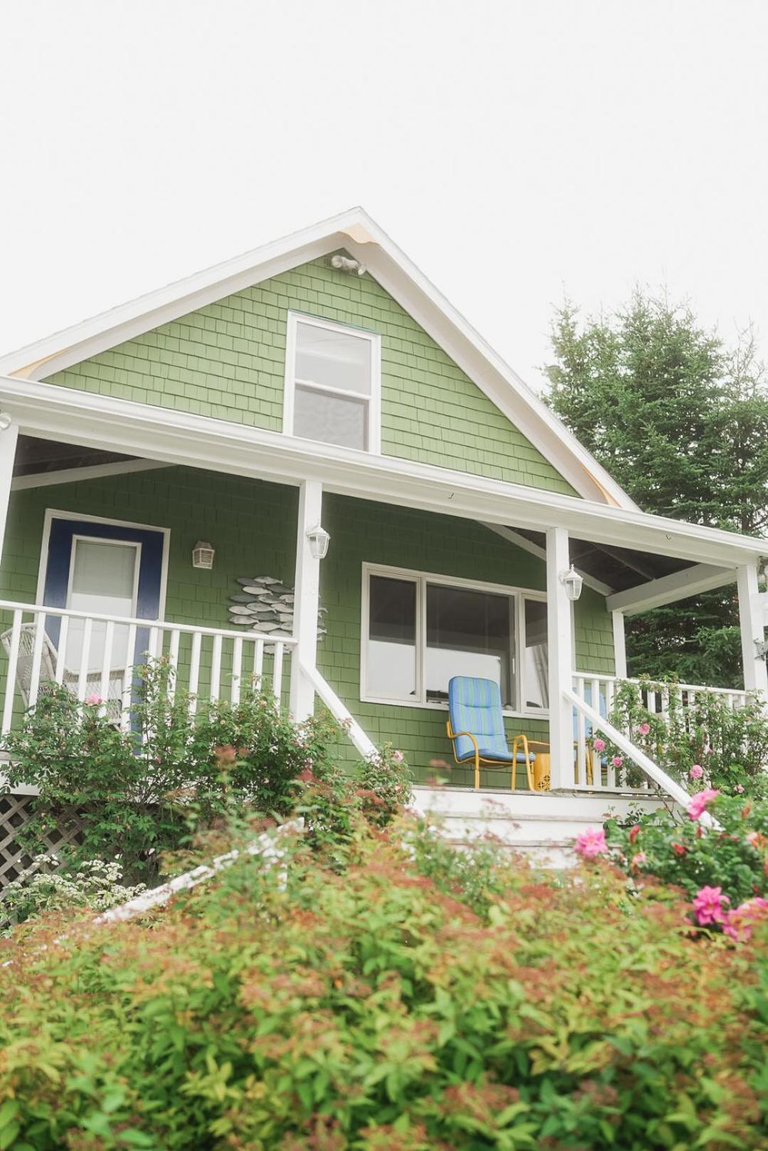The Water's Edge & Gallery Bed & Breakfast 4*