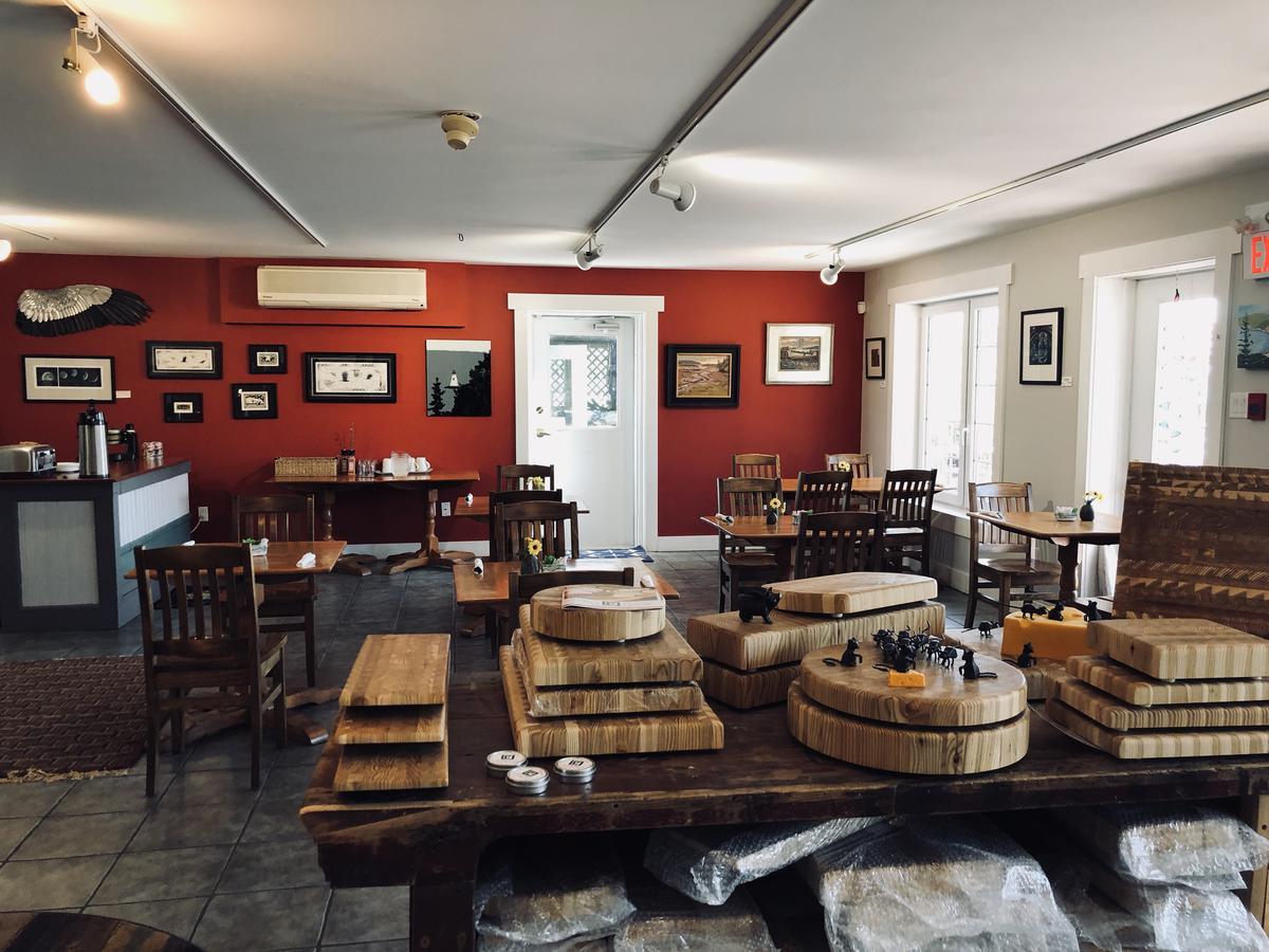 The Water's Edge & Gallery
